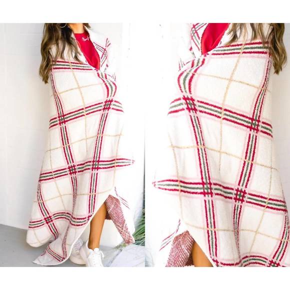 NEW INSTYLE get cozy christmas plaid blanket in red plaid - Picture 4 of 4